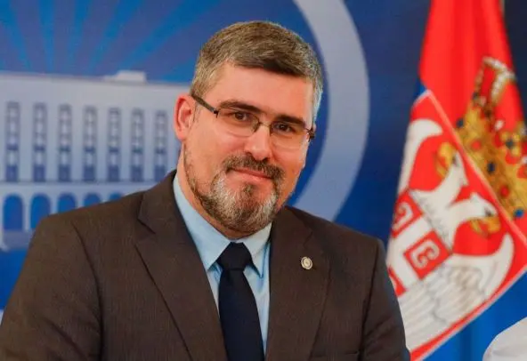 Ministri i Vuçiqit: Njohjen e Kosovës e kanë tërhequr 28 vende, duhet vazhduar fushatën